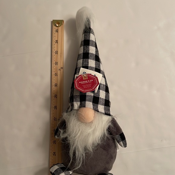 NWT balsam & fir trading  black, white and gray Buffalo check jingle bell Gnome - Picture 11 of 13